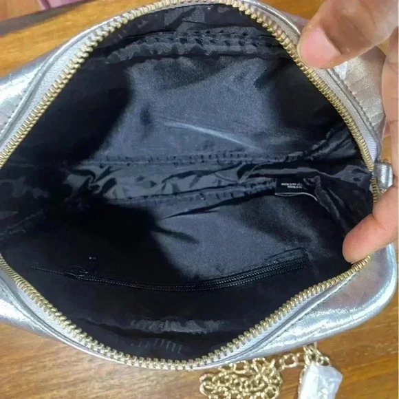 NWT Victoria Secret silver metallic crossbody bag with tassel - Picture 4 of 5